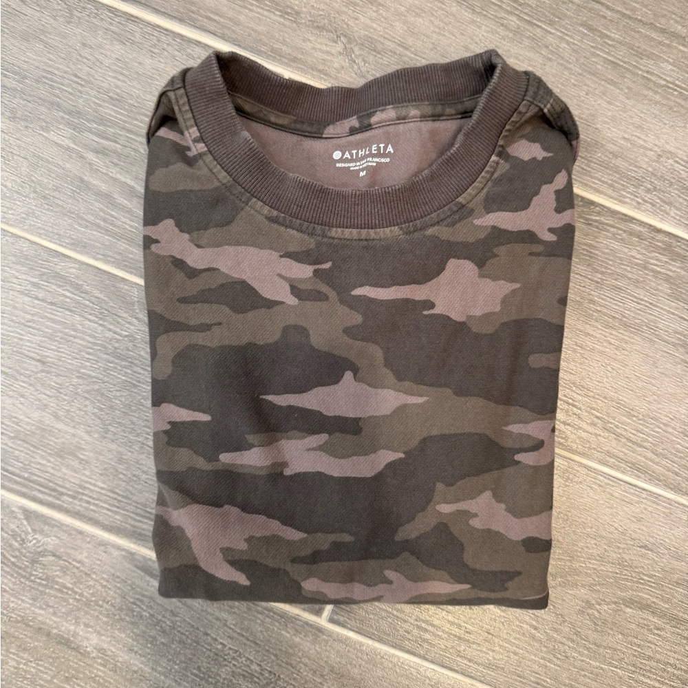 Athleta Black and Gray Camouflage Top